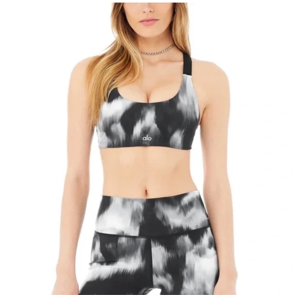 ALO Yoga Biker Shorts  Monochrome Tie-Dye